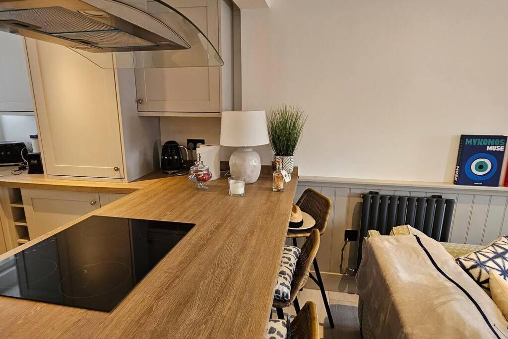 Humberston Boathouse Lodge & Hot Tub - Cleethorpes Beach Cabin Chalet 외부 사진