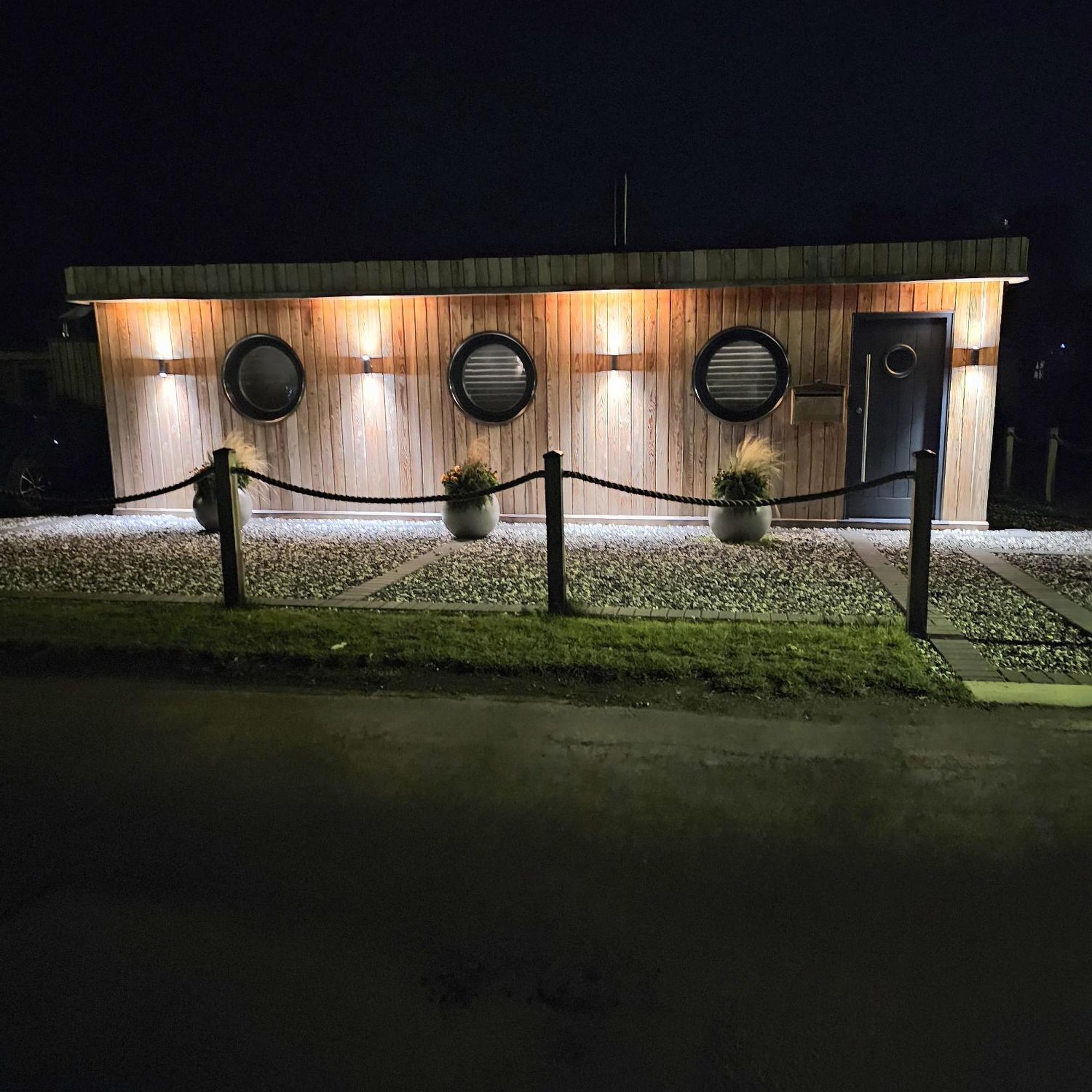 Humberston Boathouse Lodge & Hot Tub - Cleethorpes Beach Cabin Chalet 외부 사진